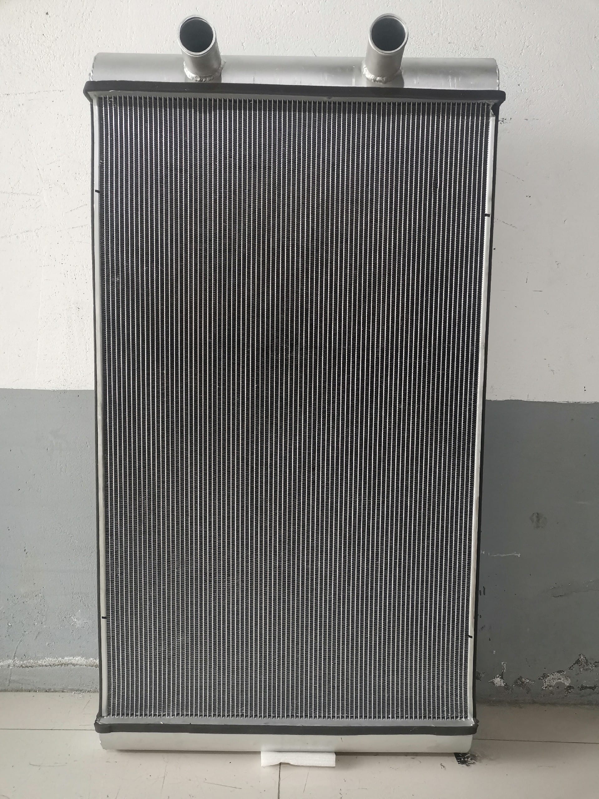 沃尔沃散热器(双口大款)用于矿山卡车