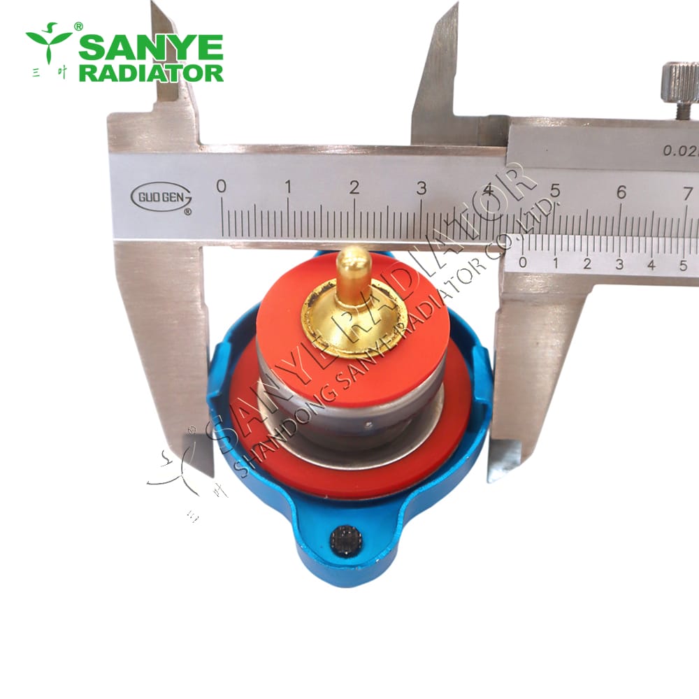 Small radiator cap with visual thermometer